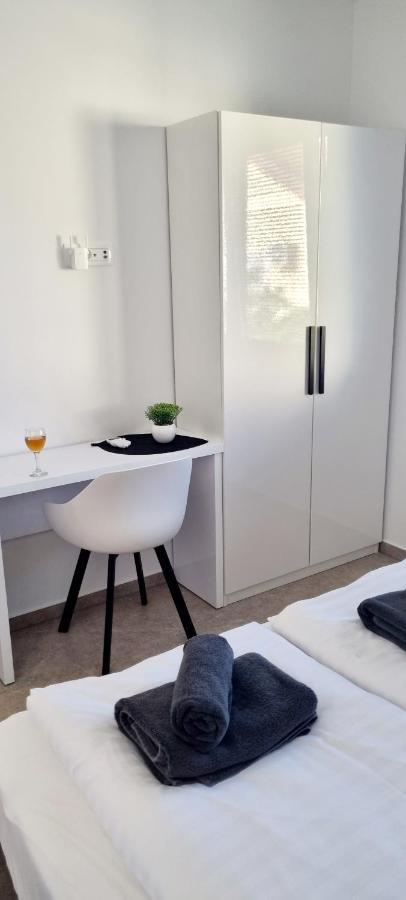 Dinary Apartman 维尔 外观 照片